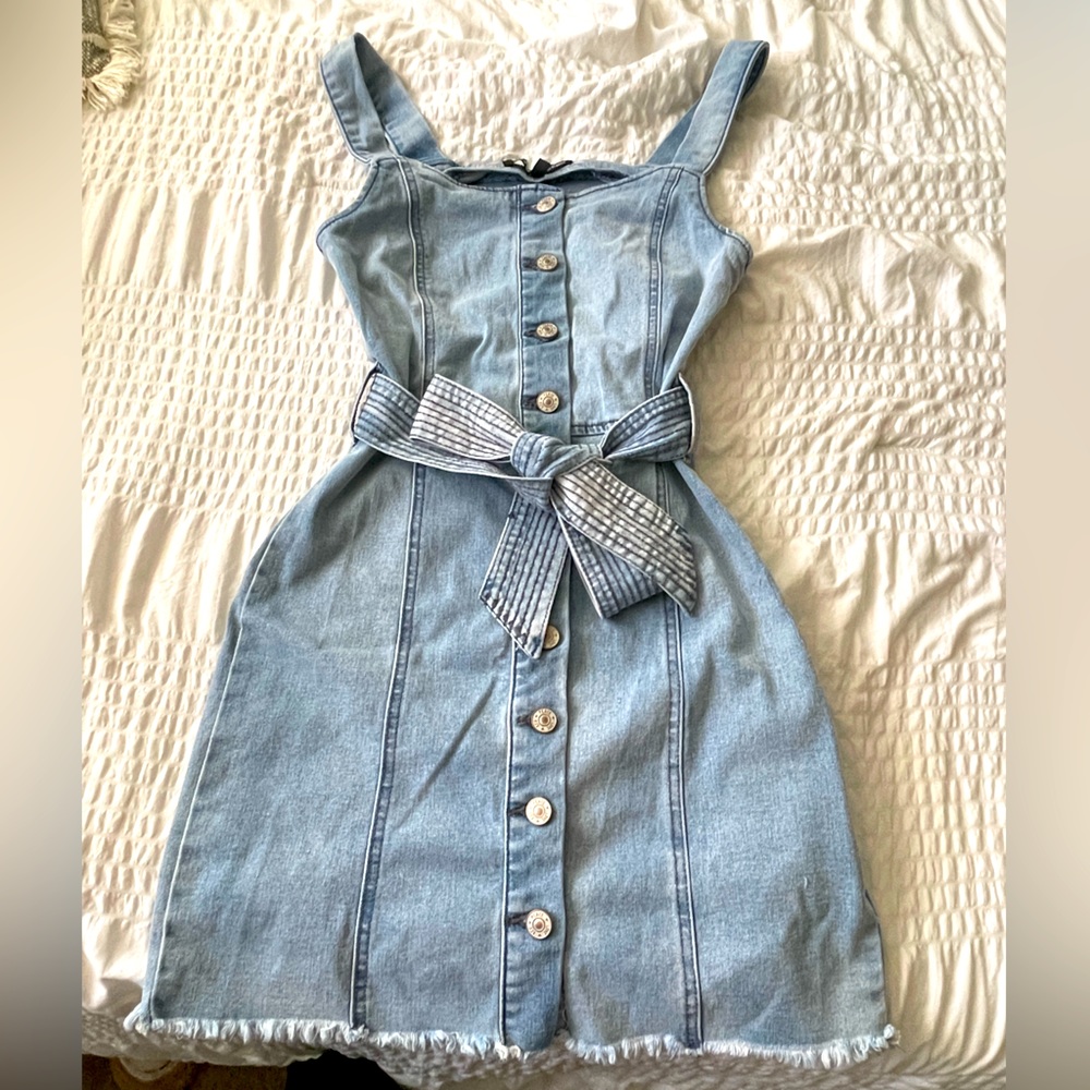 Medium denim dress 🩵🎀